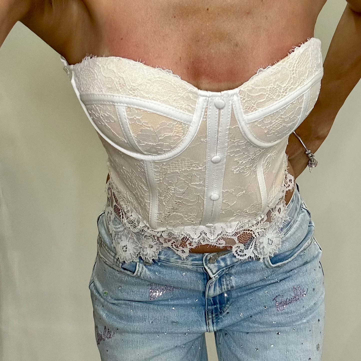 Top Nude Grace