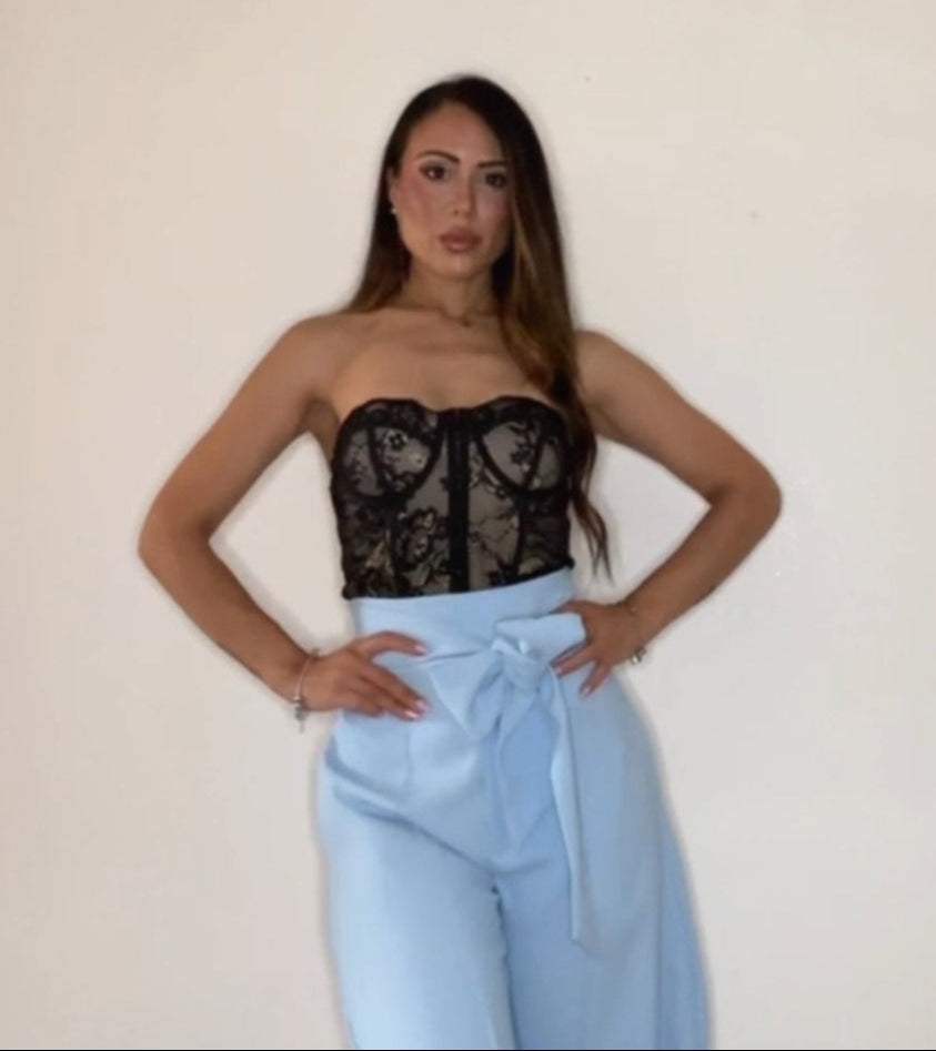 Top Nude Grace